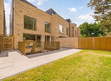 Properties for sale in Coombe Lane - SW20 0RW view1