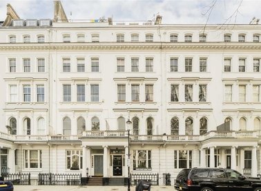 Properties for sale in Cornwall Gardens - SW7 4BE view1