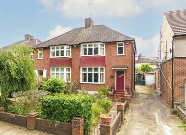 Properties for sale in Court Way - NW9 6JG view1