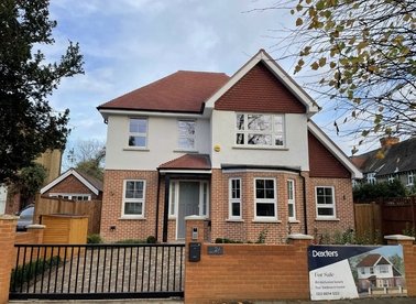 Properties for sale in Courtlands Avenue - TW12 3NT view1