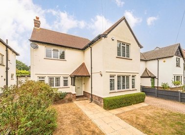 Properties for sale in Courtlands Avenue - TW12 3NT view1