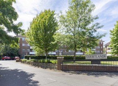 Properties for sale in Courtlands - TW10 5AU view1