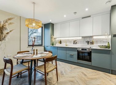 Properties for sale in Craven Avenue - W5 2TU view1