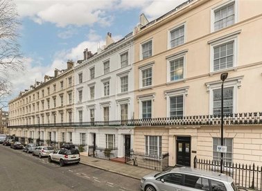 Properties for sale in Craven Hill Gardens - W2 3ES view1