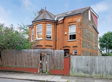 Properties sold in Crawley Road - N22 6AP view1