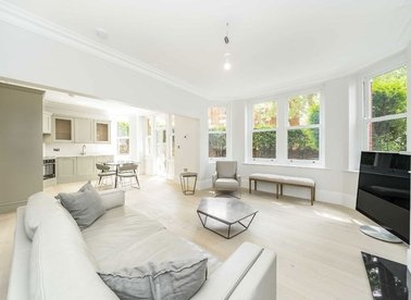 Properties for sale in Cremorne Road - SW10 0PE view1