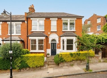 Properties for sale in Cressida Road - N19 3JN view1