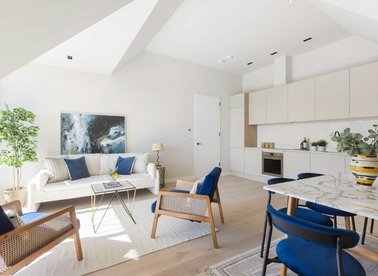 Properties for sale in Creswick Road - W3 9HF view1