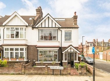 Properties for sale in Cricklade Avenue - SW2 3HQ view1