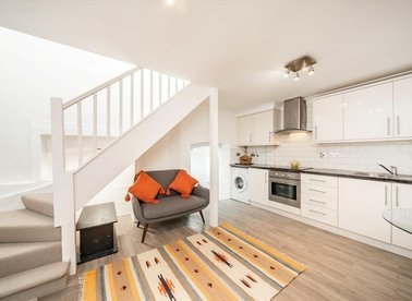Properties for sale in Crisp Road - W6 9RL view1