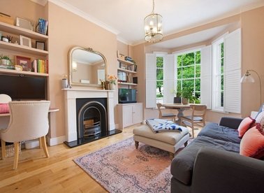 Properties for sale in Crogsland Road - NW1 8AY view1