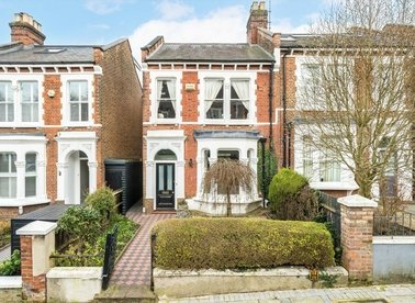 Cromwell Avenue, London, N6