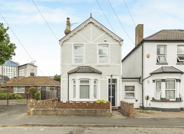 Properties for sale in Cromwell Road - TW13 5AS view1