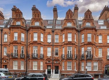Properties for sale in Culford Gardens - SW3 2SX view1