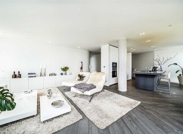 Properties for sale in Cutter Lane - SE10 0PB view1