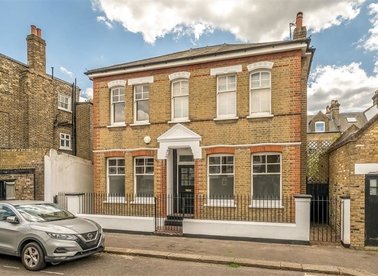 Properties for sale in Dartmouth Hill - SE10 8AJ view1