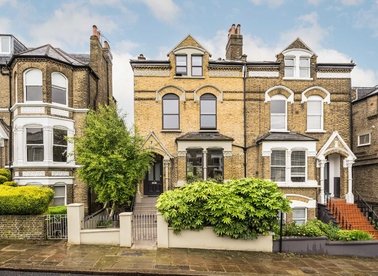 Properties for sale in Dartmouth Park Road - NW5 1SL view1