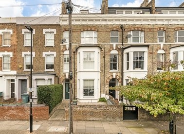 Properties for sale in Davenant Road - N19 3NN view1