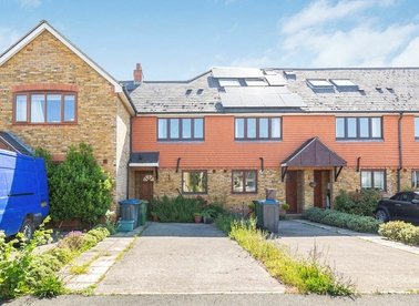 Properties for sale in Dawson Road - KT1 3AU view1