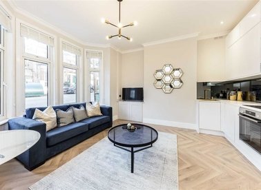 Properties for sale in Dinsdale Road - SE3 7RJ view1