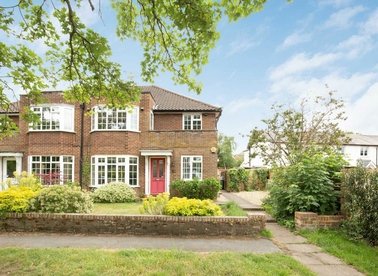 Properties for sale in Ditton Hill Road - KT6 5JD view1