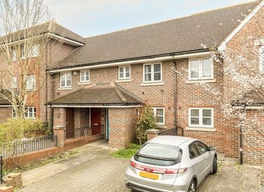 Properties for sale in Dormers Rise - UB1 3RA view1