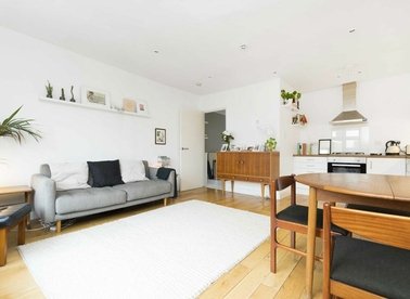 Properties for sale in Downs Park Road - E8 2HY view1