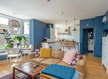 Properties for sale in Downs Park Road - E8 2HY view1