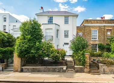 Properties for sale in Downshire Hill - NW3 1NR view1