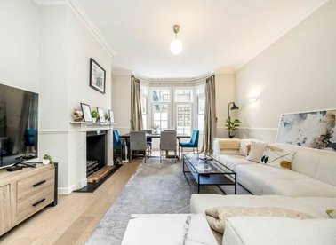 Properties for sale in Draycott Avenue - SW3 3BS view1