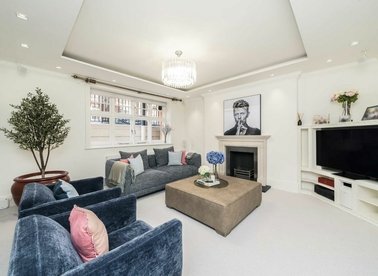 Properties for sale in Draycott Avenue - SW3 3BX view1