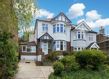 Properties sold in Duncombe Hill - SE23 1QB view1