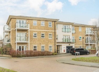 Properties for sale in Dyas Road - TW16 5DD view1