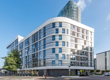 Properties for sale in Ealing Road - TW8 0GN view1