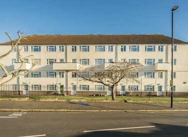 Properties for sale in Ealing Road - TW8 0LE view1