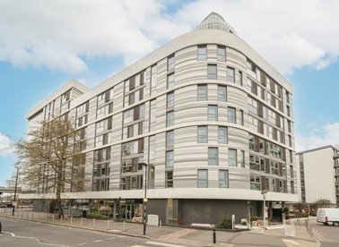 Properties for sale in Ealing Road - TW8 0GN view1