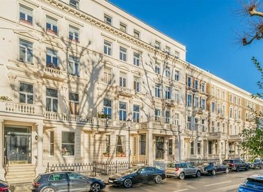 Properties for sale in Earl's Court Square - SW5 9DA view1