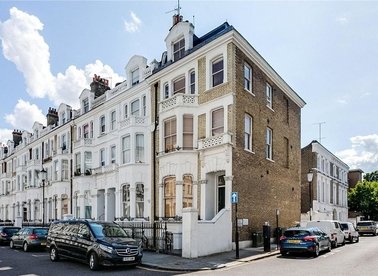 Properties for sale in Earls Court, London SW10 -  view1