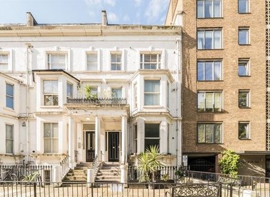 Properties for sale in Earls Court Road - W8 6QL view1