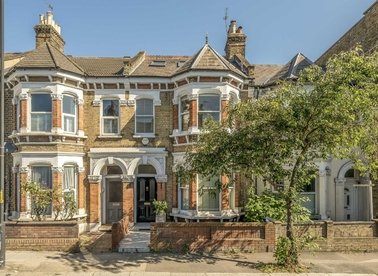 Properties for sale in East Dulwich Grove - SE22 8PP view1