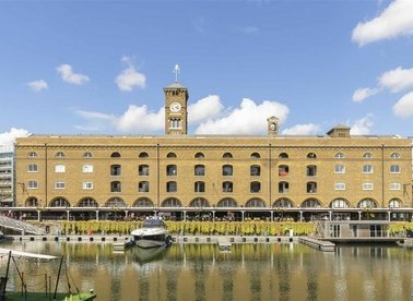 Properties for sale in East Smithfield - E1W 1AT view1