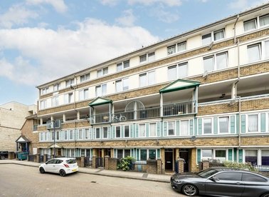 Properties for sale in East Surrey Grove - SE15 6EB view1