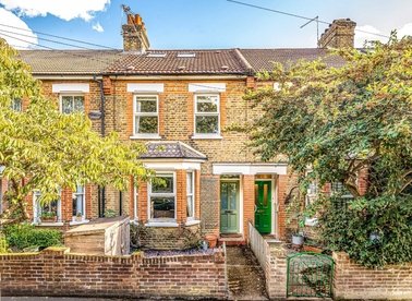 Properties for sale in Eastbank Road - TW12 1RP view1
