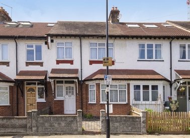 Properties for sale in Eastbourne Avenue - W3 6JR view1