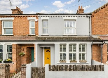 Properties for sale in Eastbourne Road - TW8 9PF view1