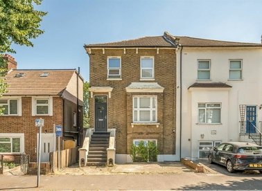 Properties for sale in Eastdown Park - SE13 5HU view1