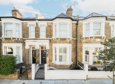 Properties for sale in Eccles Road - SW11 1LZ view1