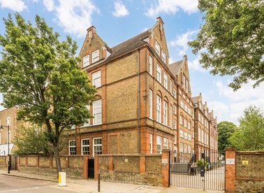 Properties for sale in Ecclesbourne Road - N1 3GG view1