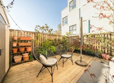 Properties for sale in Ecclesbourne Road - N1 3DG view1