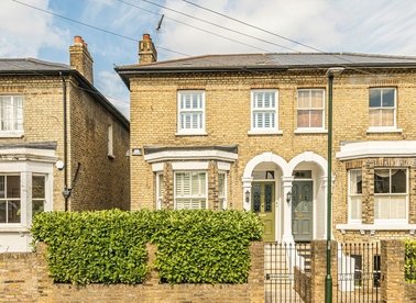 Properties for sale in Edward Road - TW12 1LH view1